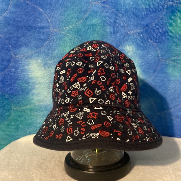 Bucket hat - Picture 4 of 5